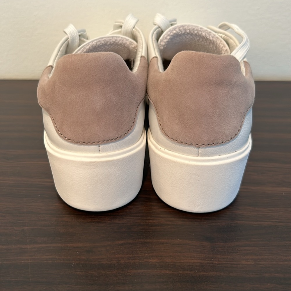 New Naturalizer brand womens Morrison 2.0 sneakers, sz 5.5 - Picture 7 of 8